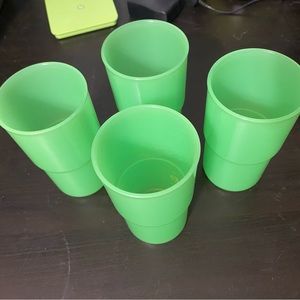 Stackable Tupperware cups